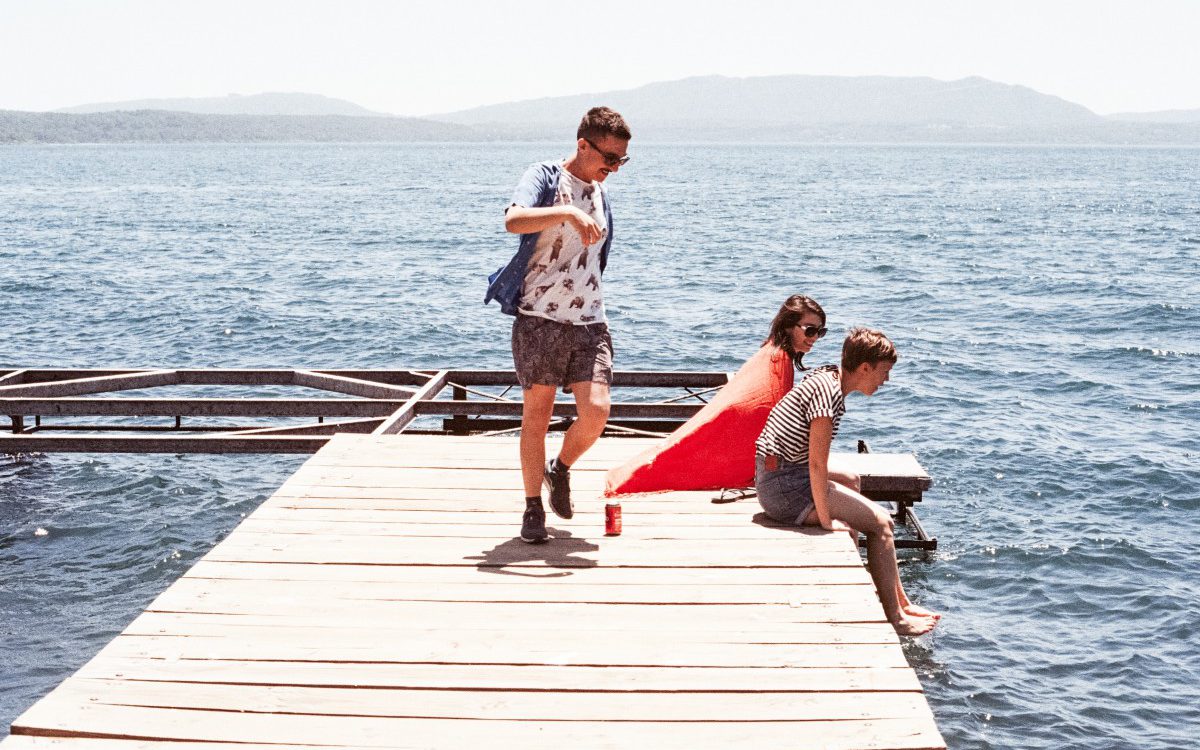 Una Nueva Mañana: Cómo lidiar con jóvenes durante las vacaciones